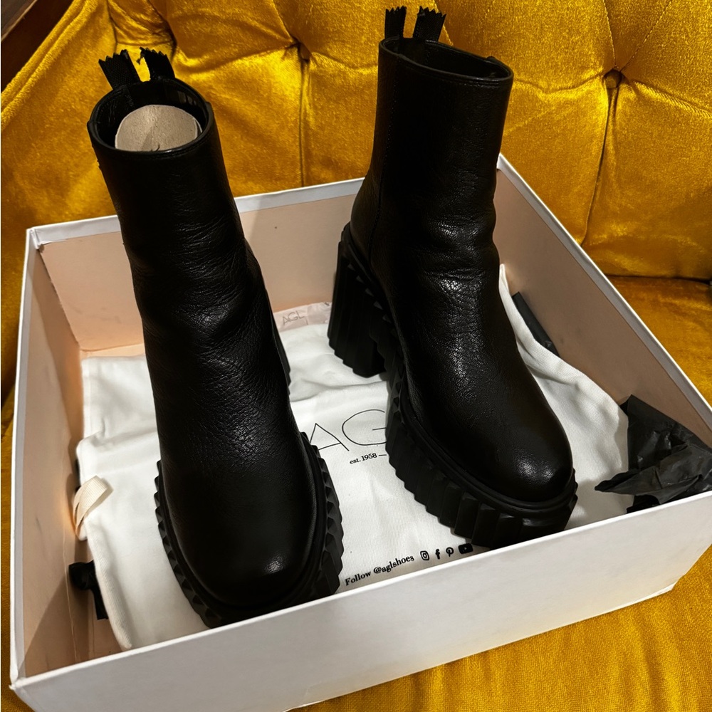 AGL “Tiggy” Nero Nero boots Size 36